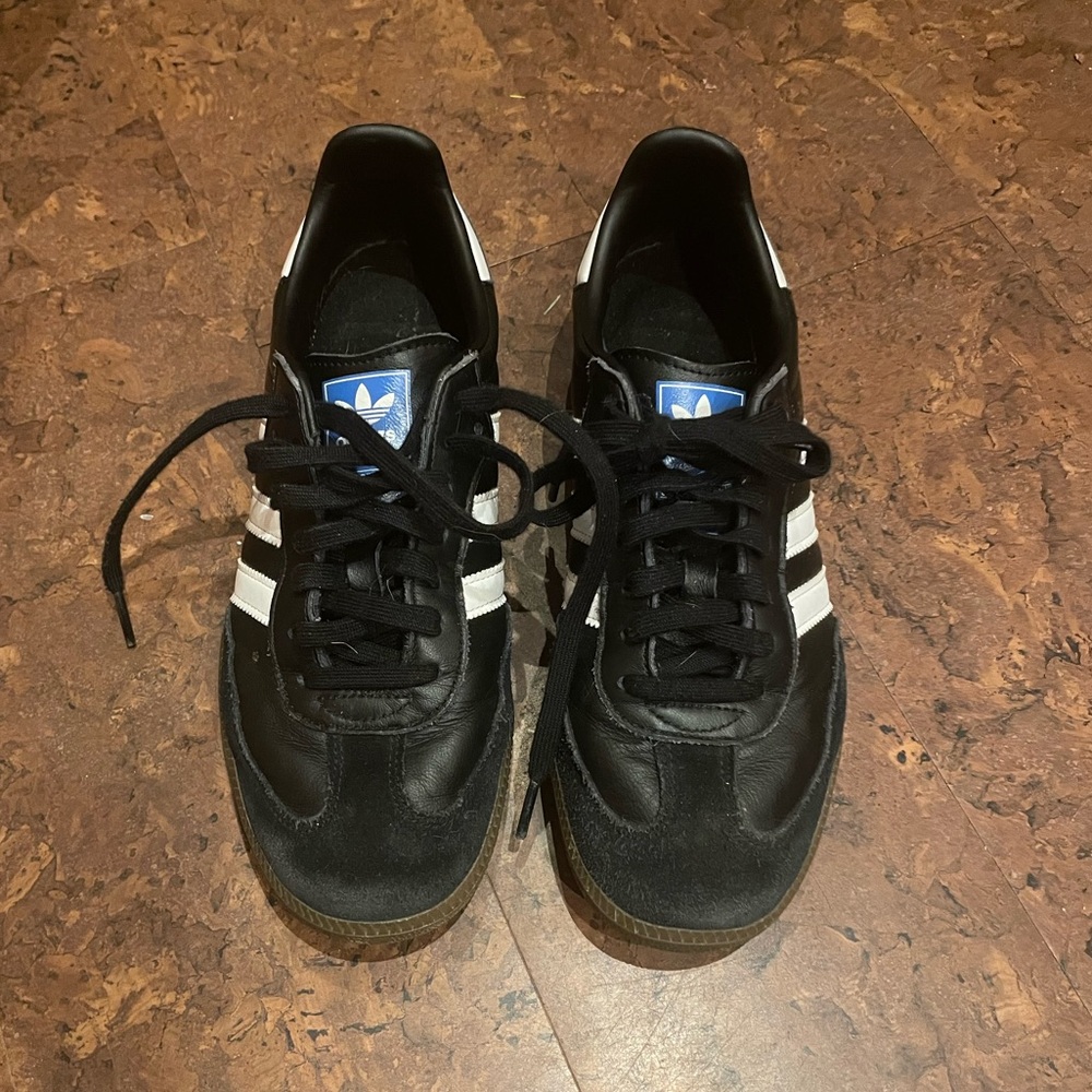 Adidas Sambas Women’s size 8.5